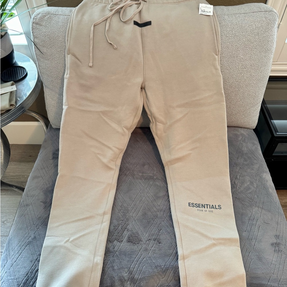 FEAR of GOD ESSENTIALS / ADULT SWEATS / JOGGER PANT NEW! W/Tags! Collectors sz M